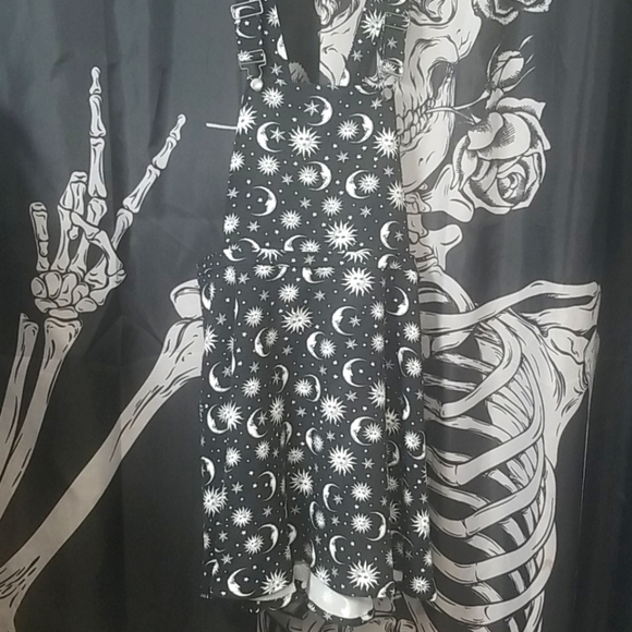 Hot Topic Dresses & Skirts - NWT Hot Topic Celestial Skirtall